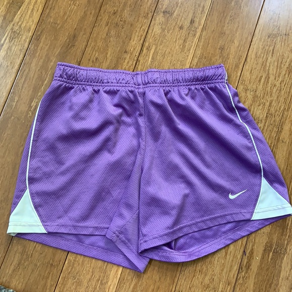 NIKE Girls Dri-FIT Mesh Lined Shorts sz L - Picture 2 of 4